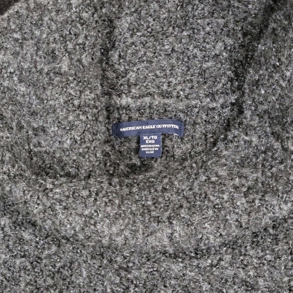 American Eagle Outfitters Gray Fluffy Turtleneck Long Sleeve Distressed Sz XL - Picture 7 of 10